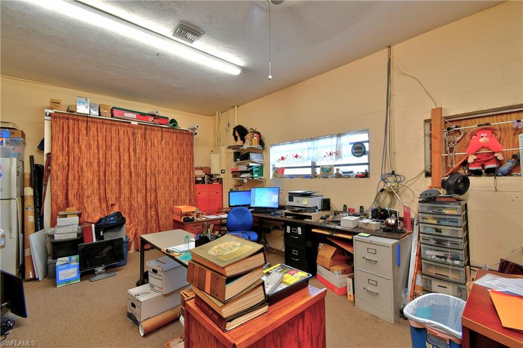 15 Homestead Rd S Property Photo 35