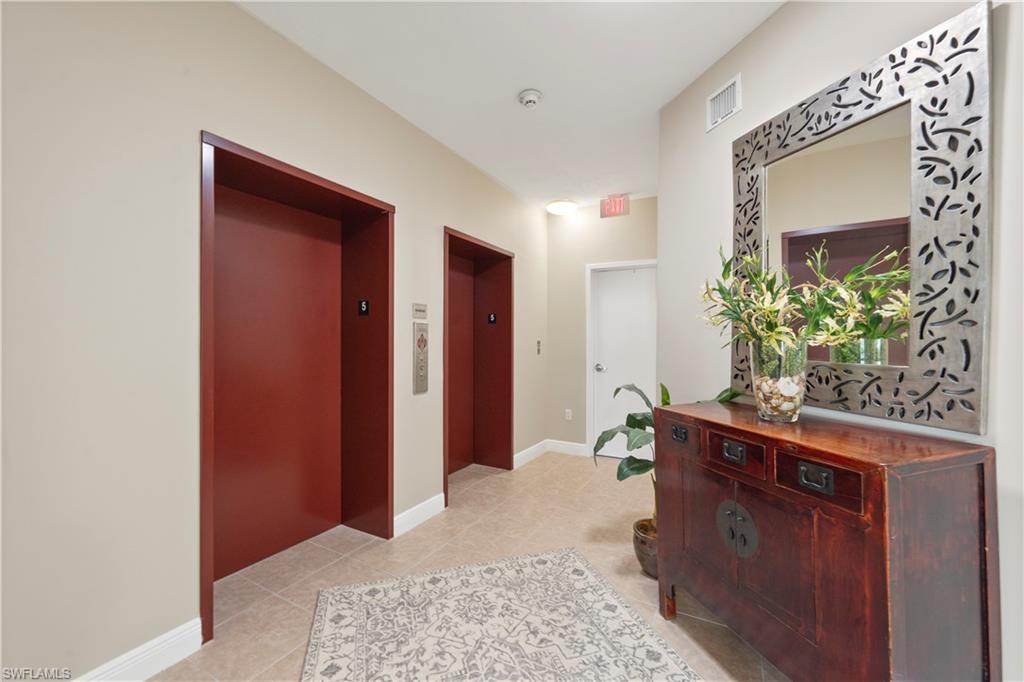 6081 Silver King Blvd 505 Property Photo 6