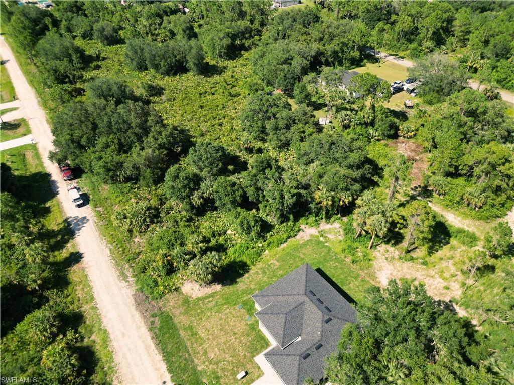 404 Thompson Ave Property Photo 8
