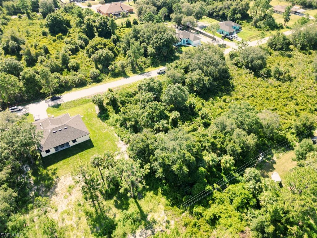 404 Thompson Ave Property Photo 13