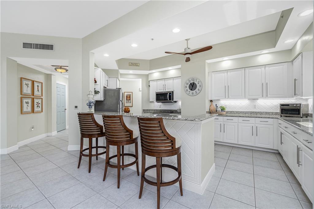 3313 Sunset Key Cir 701 Property Photo 16