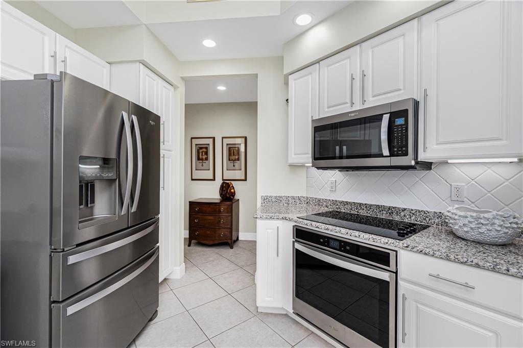 3313 Sunset Key Cir 701 Property Photo 21
