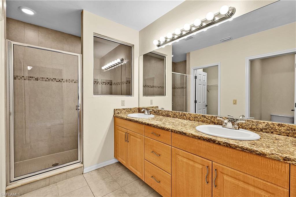4921 Sw 16th Pl 201 Property Photo 19