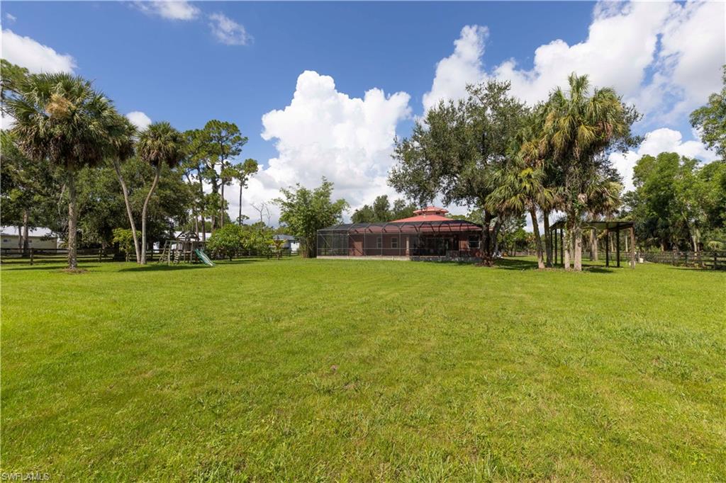 4851 Cedar Hammock Ct Property Photo 3