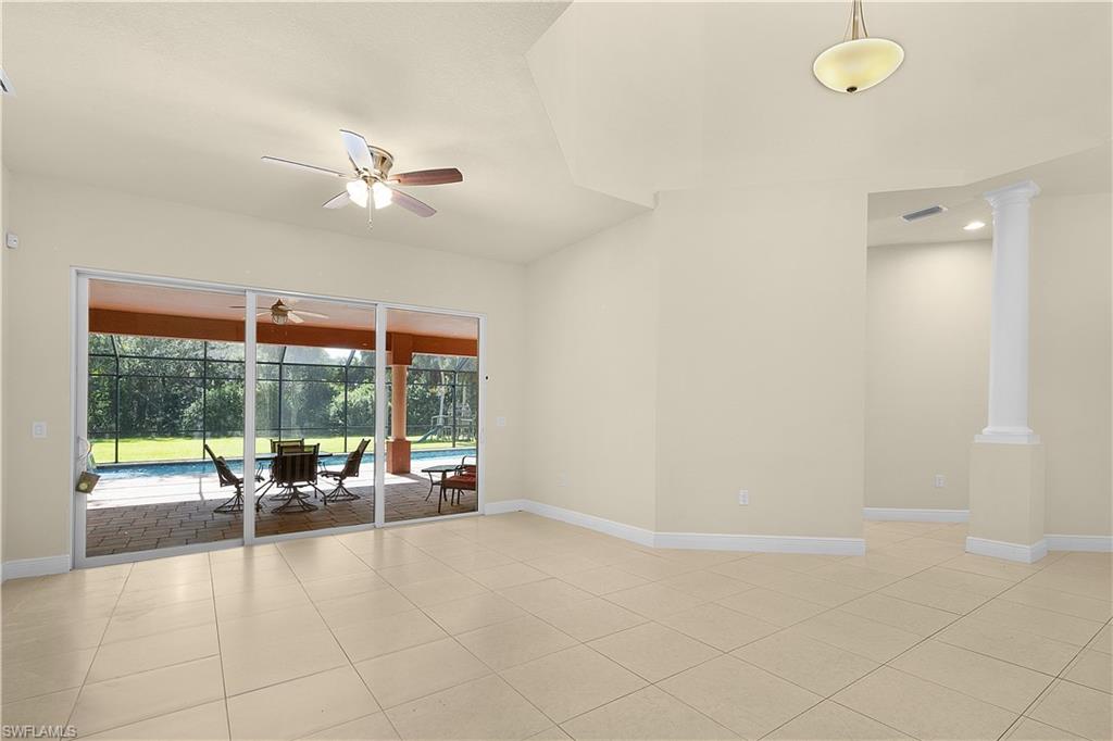 4851 Cedar Hammock Ct Property Photo 4