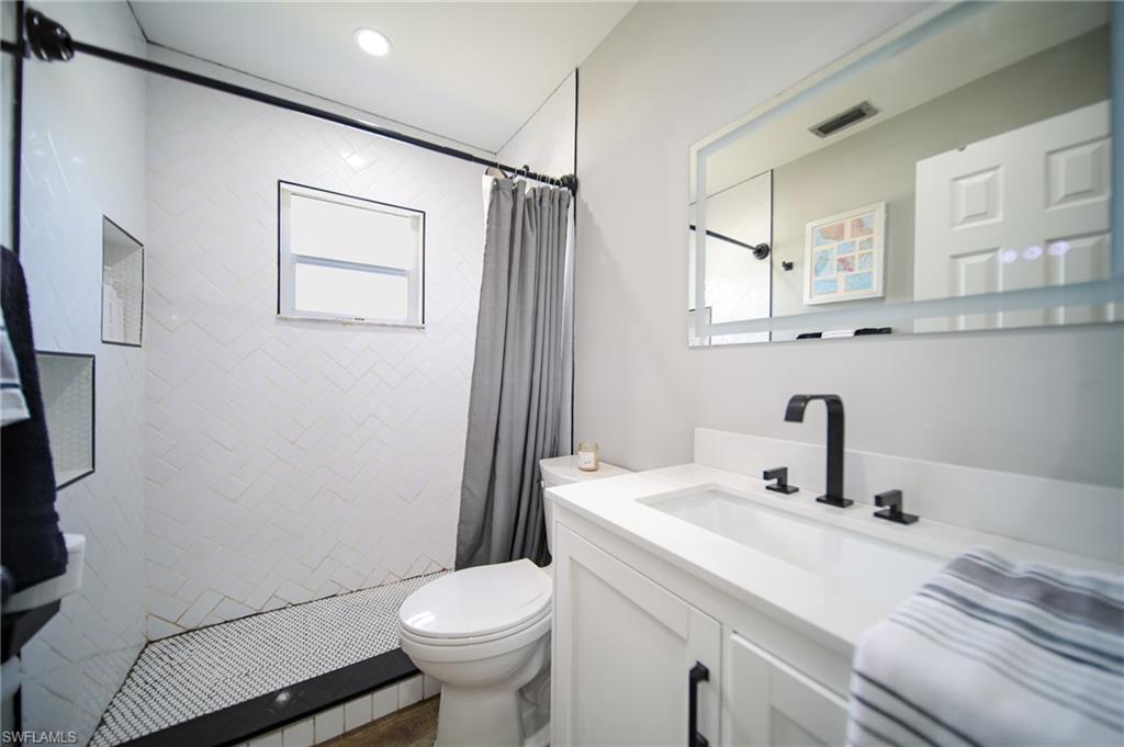 548 Redlin St Property Photo 11