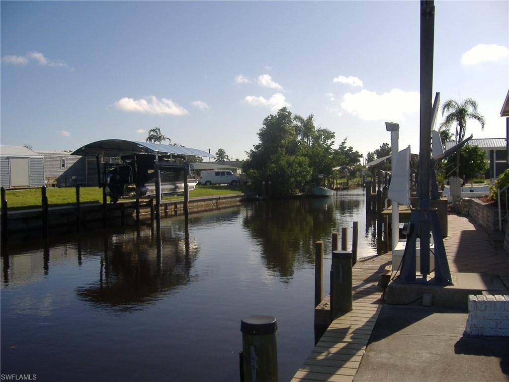 4924 Gulfgate LN Property Photo 1
