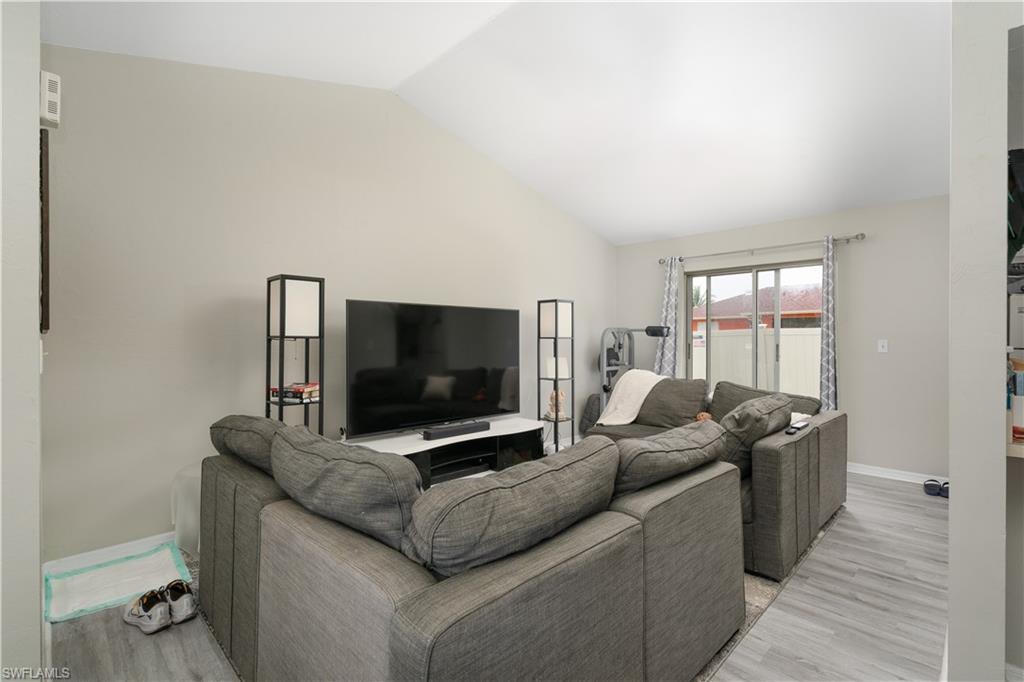 3603 Se 9th Pl Property Photo 18