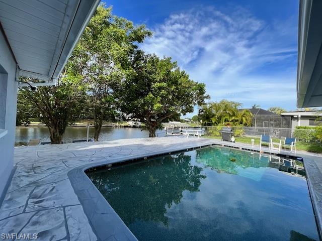 1518 SE 32nd ST Property Photo 1