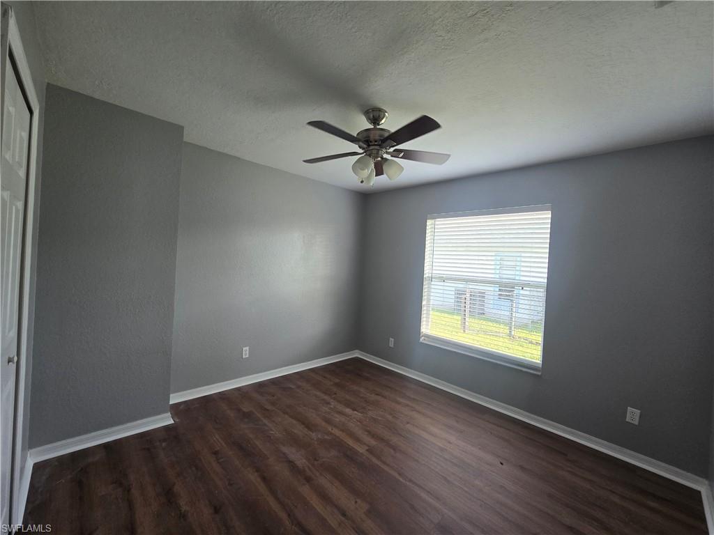 2143 Sw 5th Pl Property Photo 6