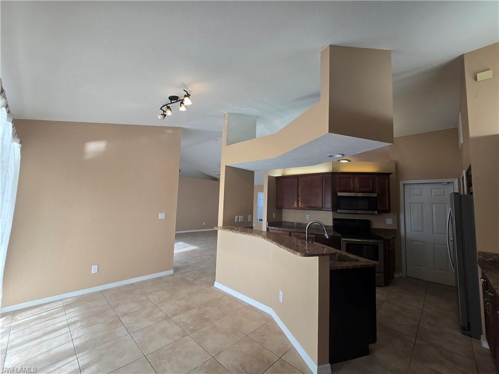 2143 Sw 5th Pl Property Photo 14