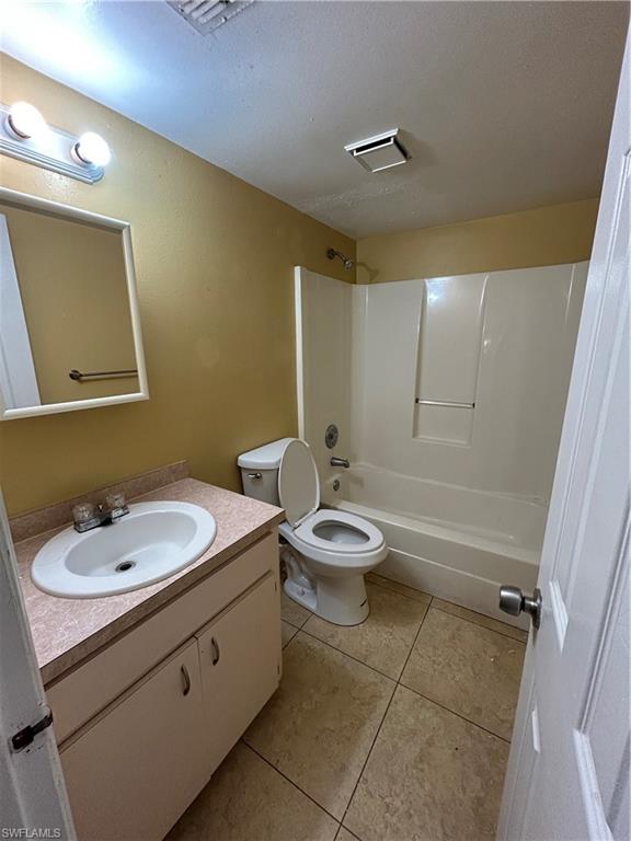 211 Park Ave # 14 Property Photo 7