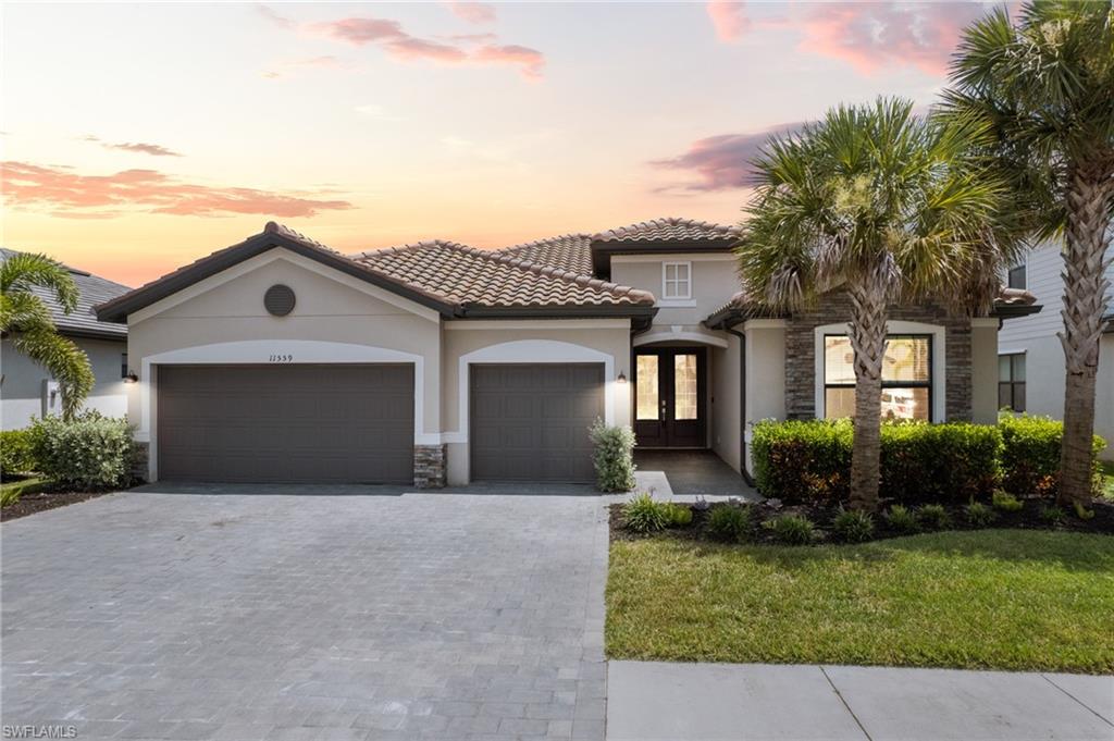 11559 Canopy LOOP Property Photo 1