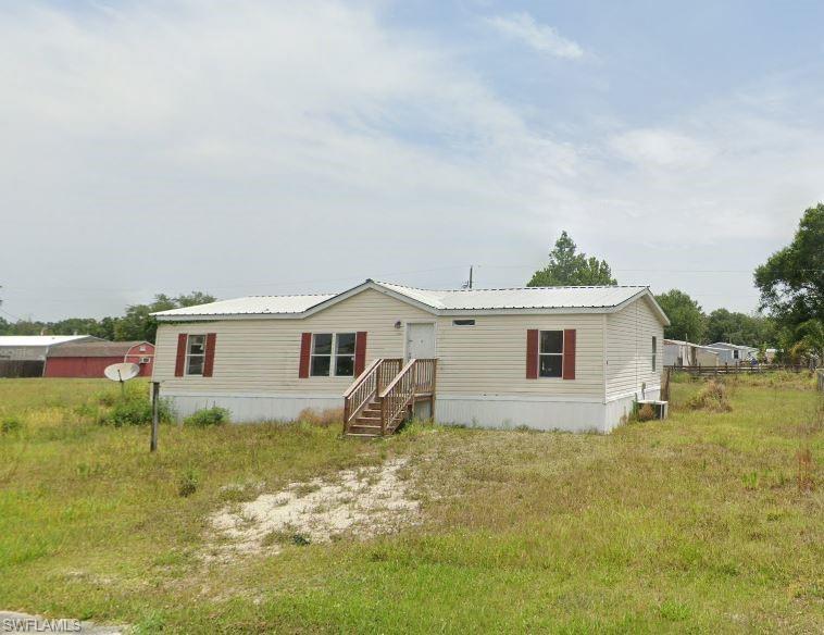 1262 Blue Jay RD