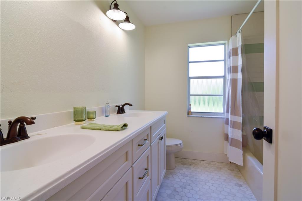 4225 Prestwick Ct Property Photo 1
