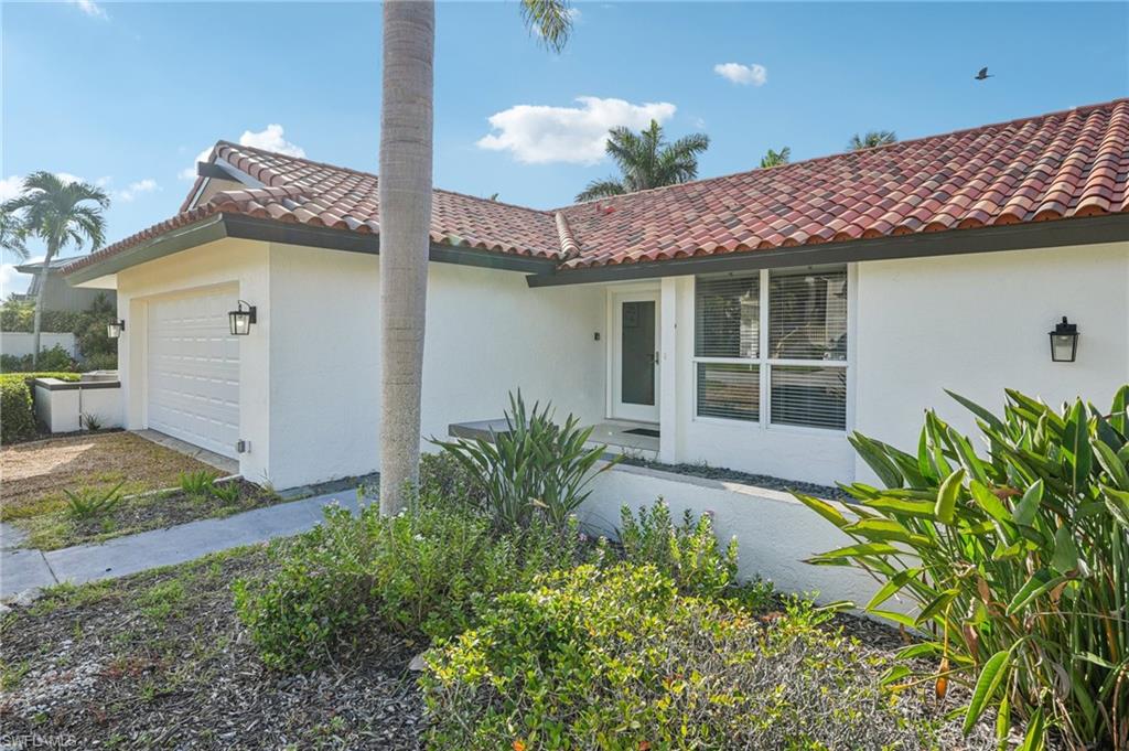 1284 Par View Dr Property Photo 1