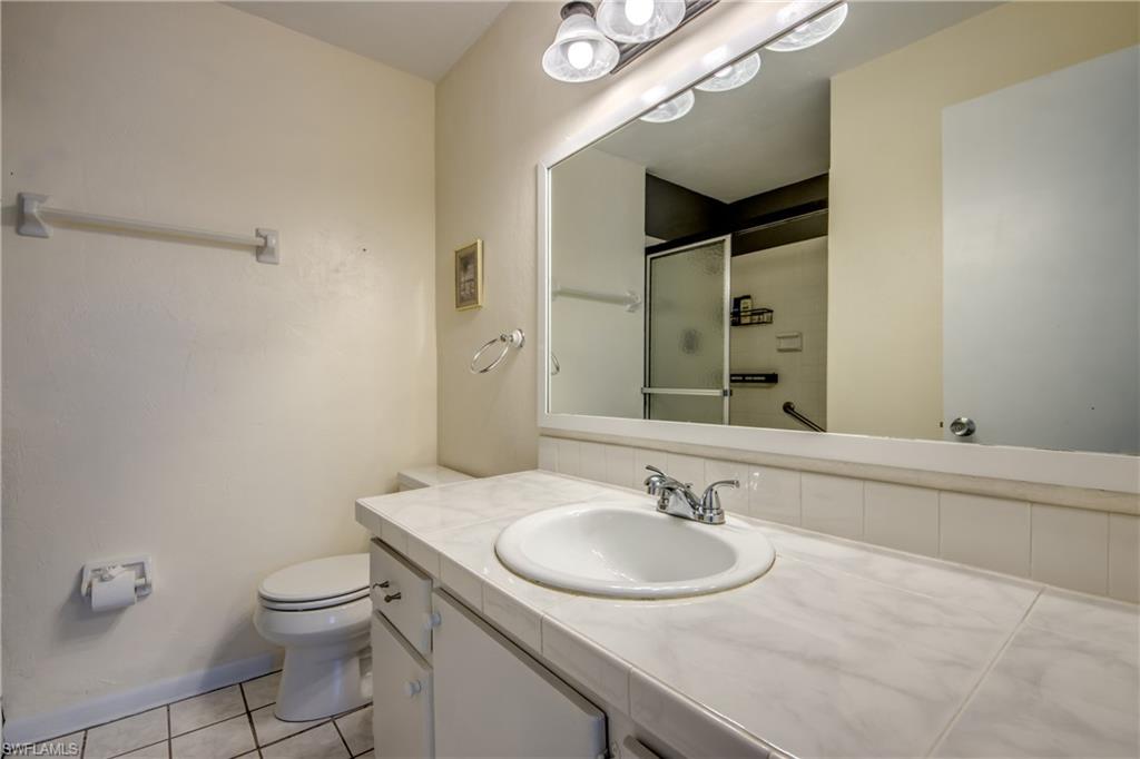 909 Se 46th Ln 202 Property Photo 23