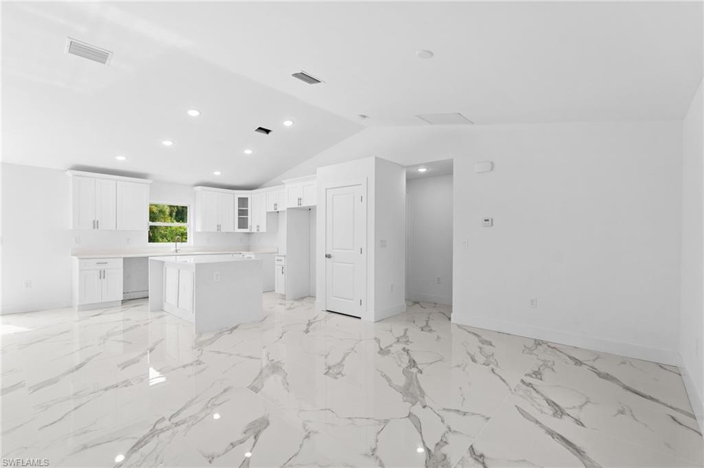 736 Aprile Ave S Property Photo 10