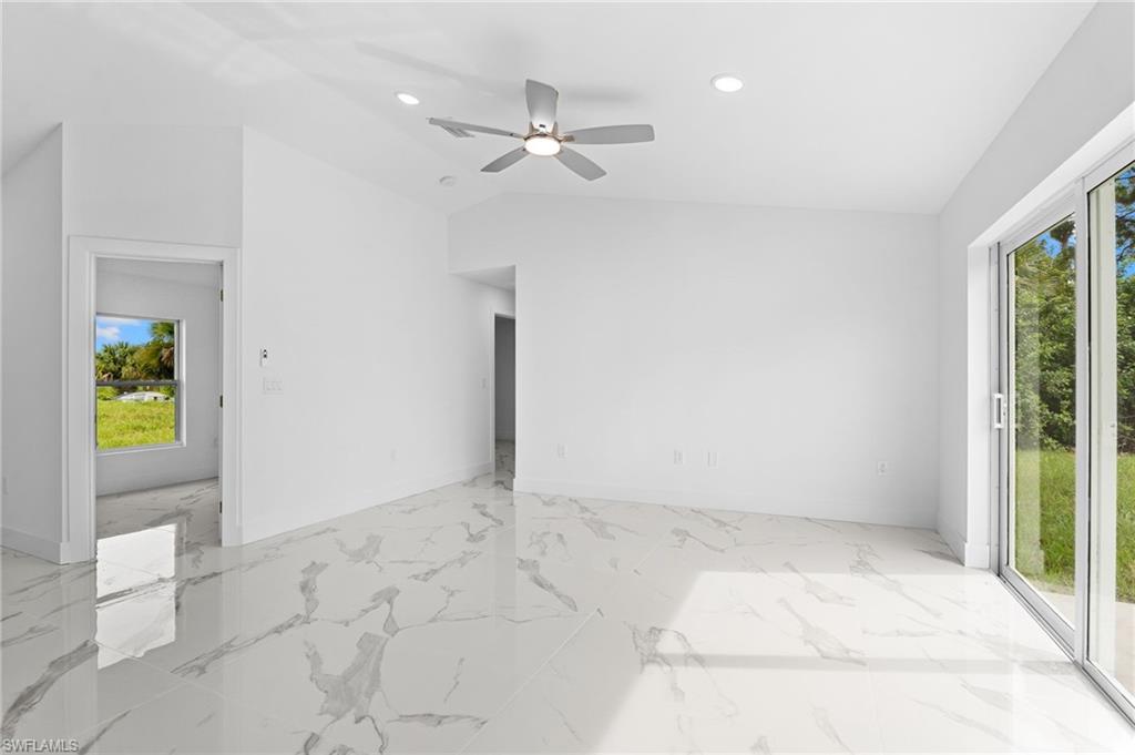 736 Aprile Ave S Property Photo 12