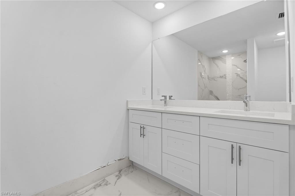 736 Aprile Ave S Property Photo 21