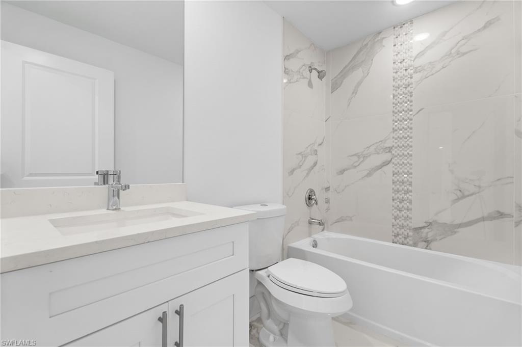 736 Aprile Ave S Property Photo 28