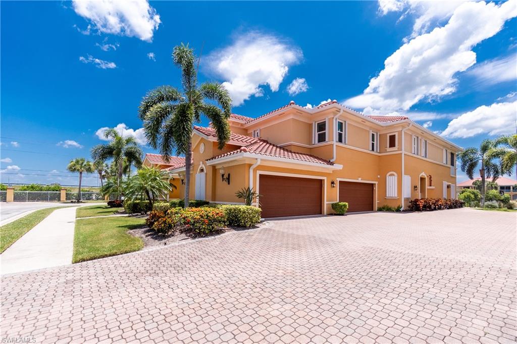 175 Shadroe Cove CIR # 1104 Property Photo 1