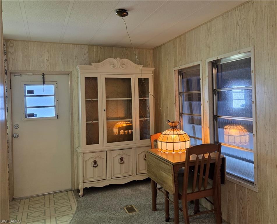 963 Idle Way Dr Property Photo 10