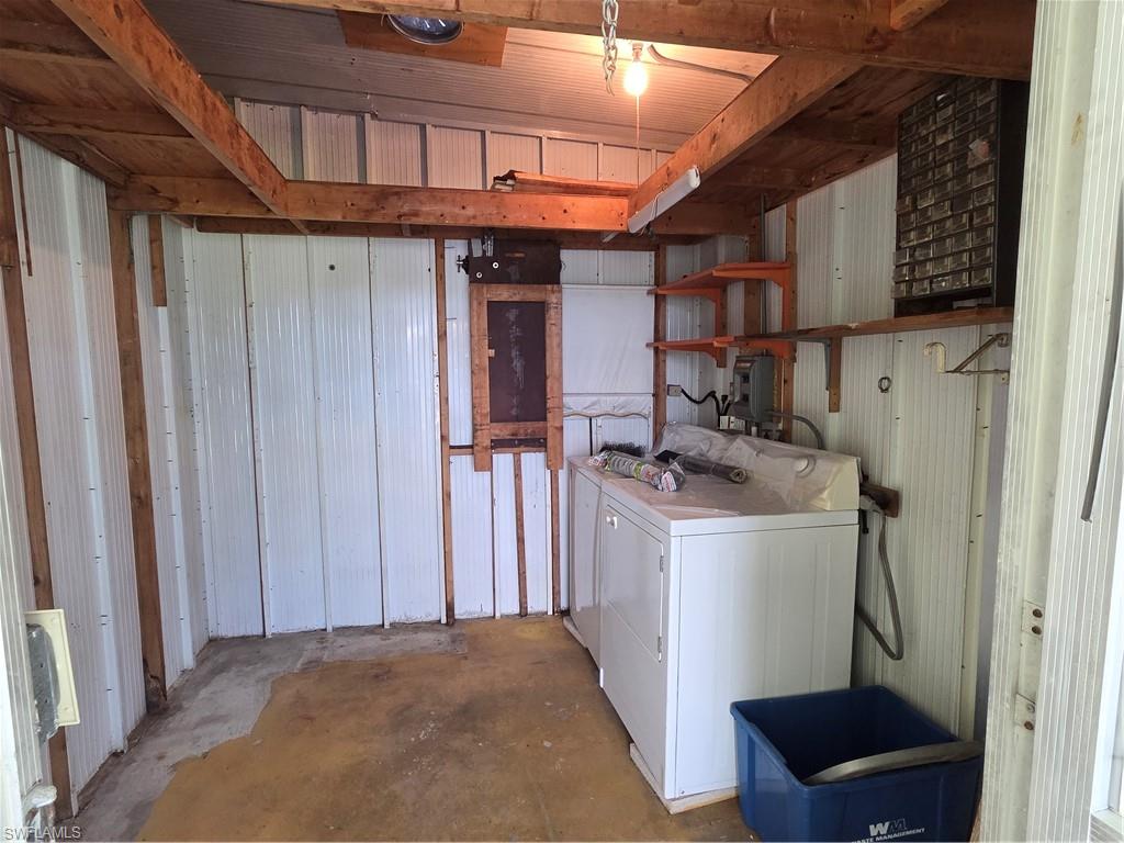 963 Idle Way Dr Property Photo 32