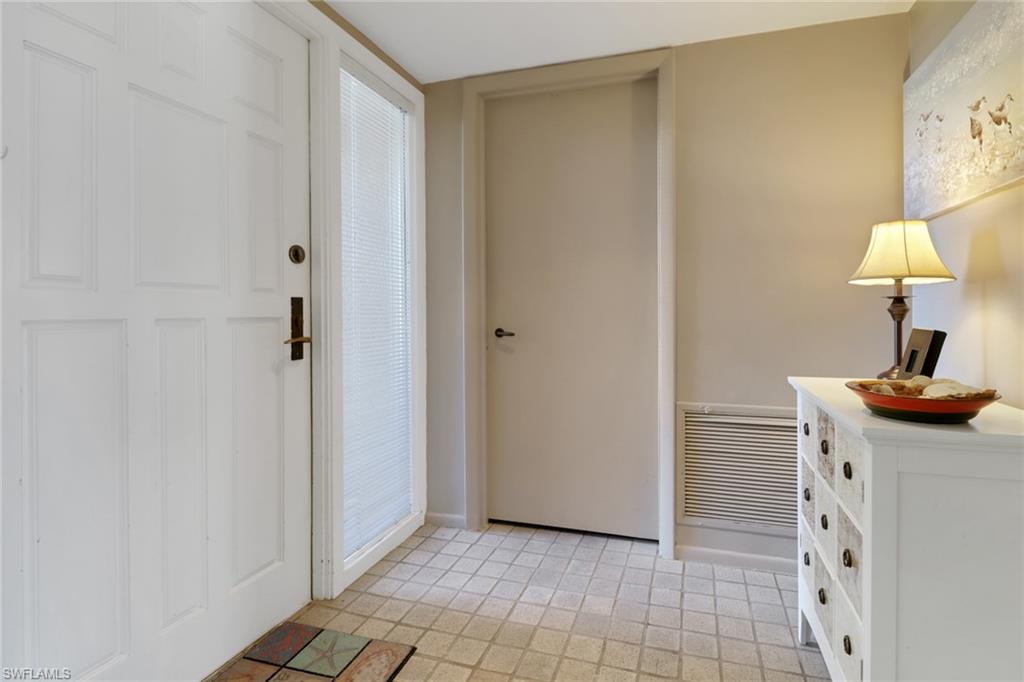 5015 Harbortown Ln 104 Property Photo 4