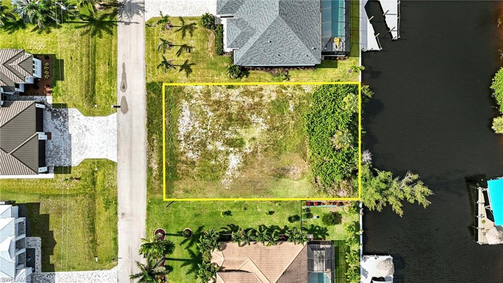 2358 Nw 39th Ave Property Photo 4