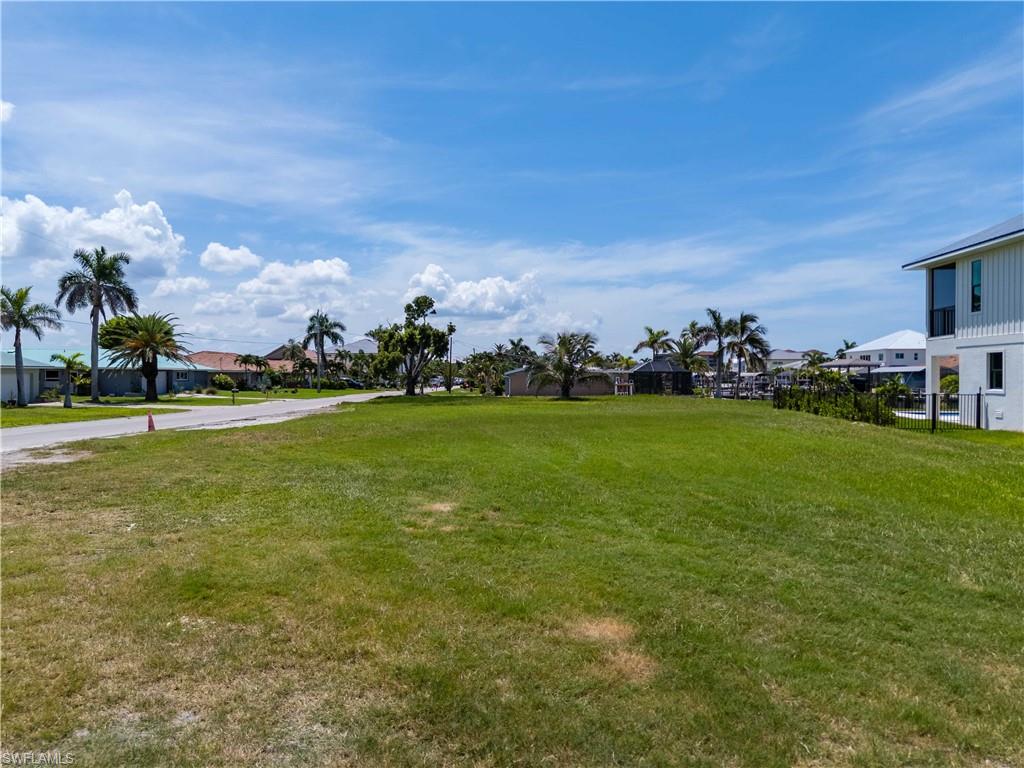 2 Bayview Blvd Property Photo 6