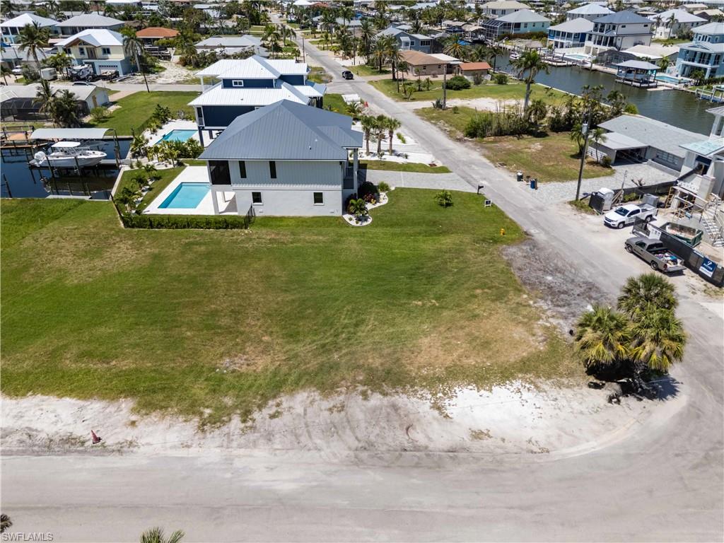 2 Bayview Blvd Property Photo 7