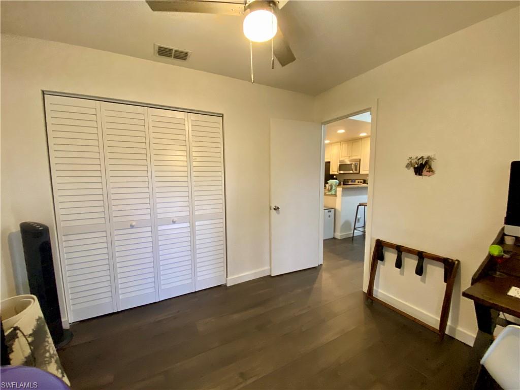5647 Foxlake Dr Property Photo 18