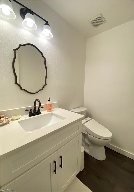 5647 Foxlake Dr Property Photo 19