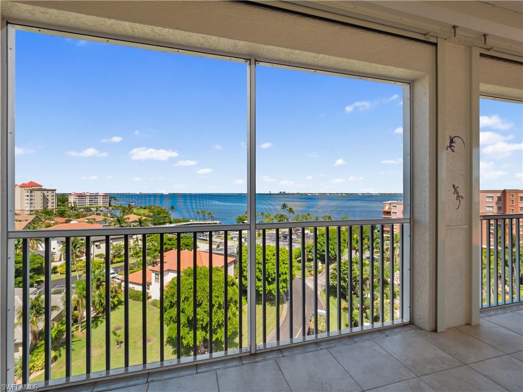 14819 Laguna Dr 703 Property Photo 6