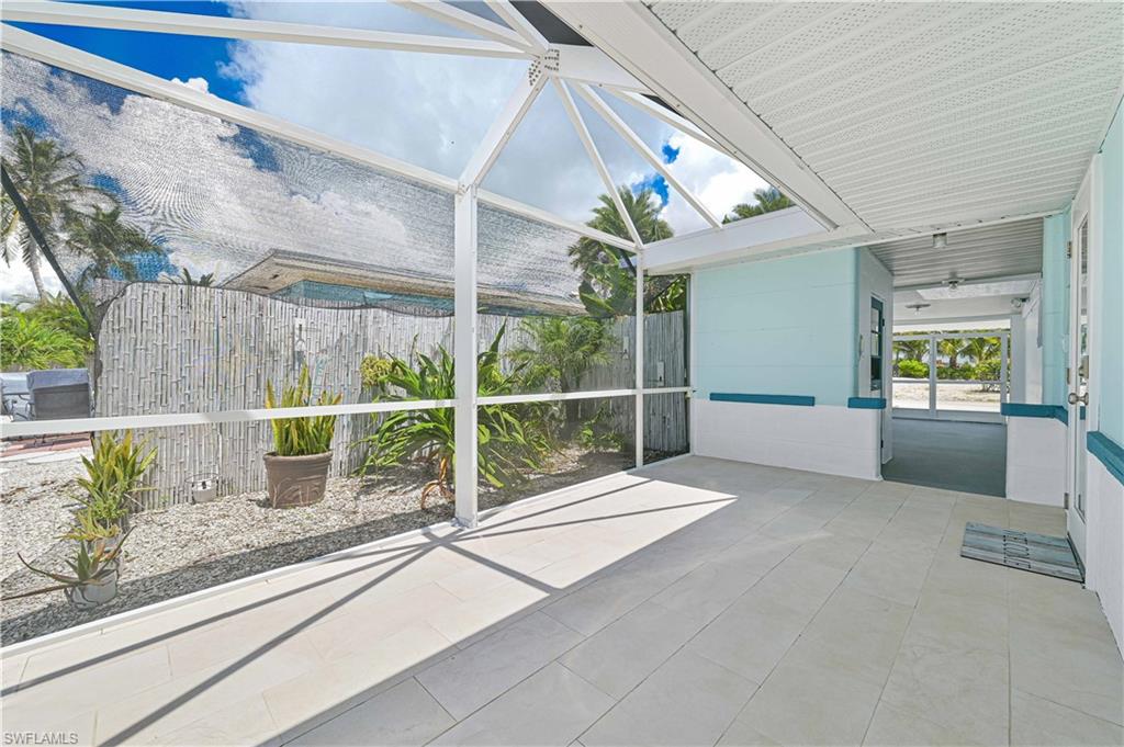 2500 Harbor View Dr Property Photo 12