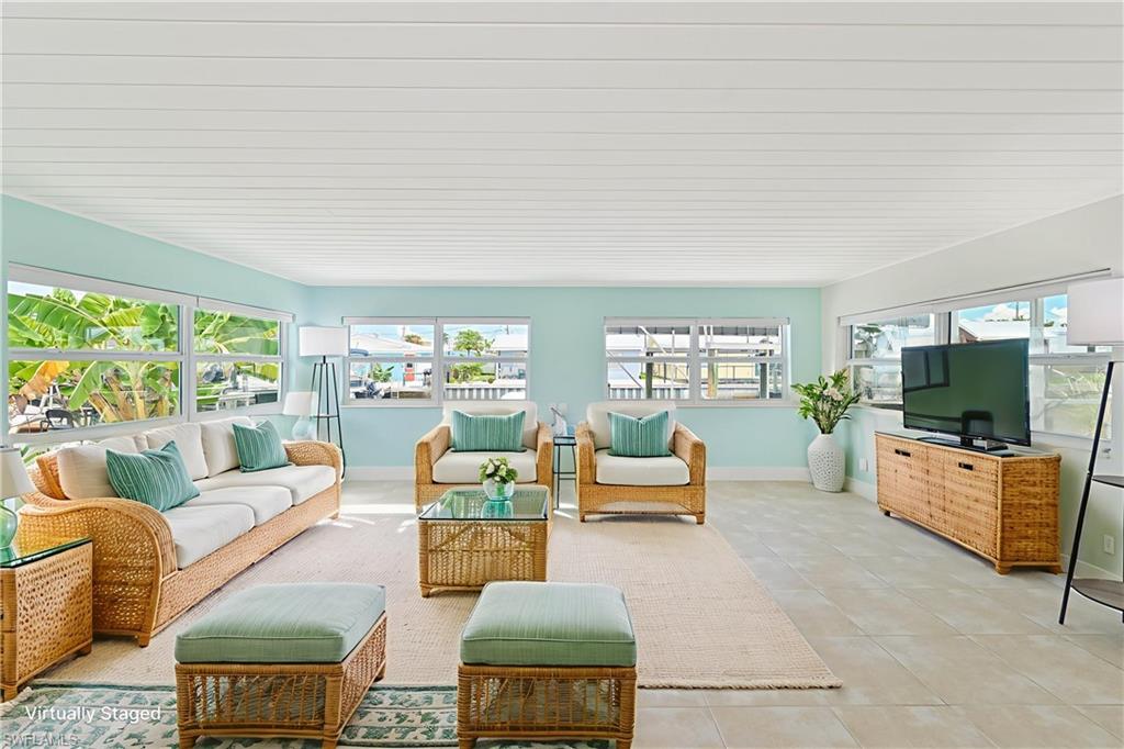 2500 Harbor View Dr Property Photo 26