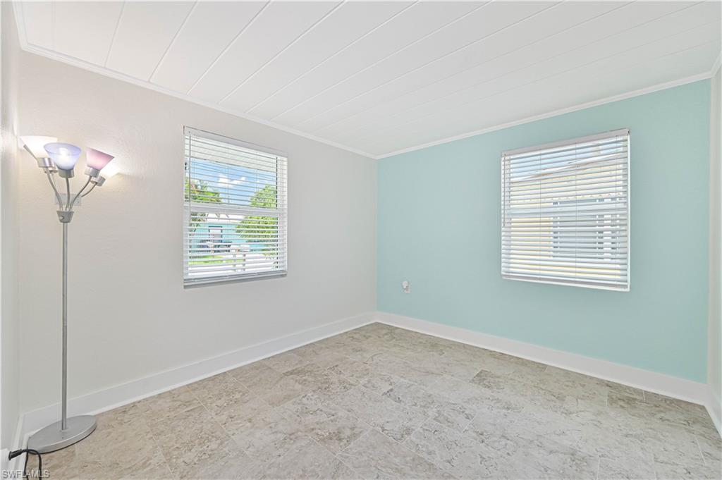 2500 Harbor View Dr Property Photo 30