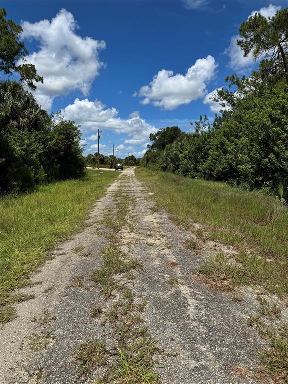 514 Woodman Dr Property Photo 8