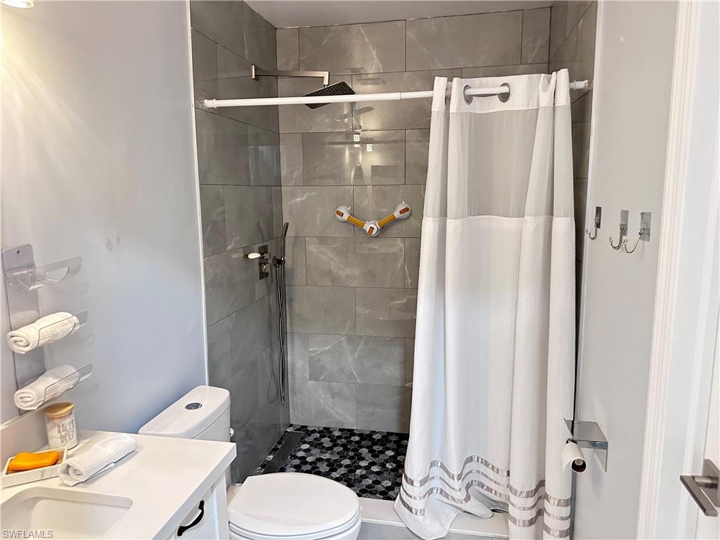 5597 Foxlake Dr Property Photo 19