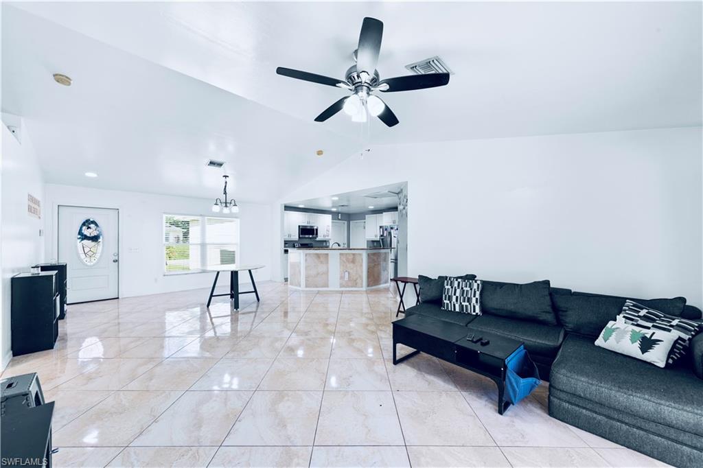 2910 65th ST W Property Photo 1