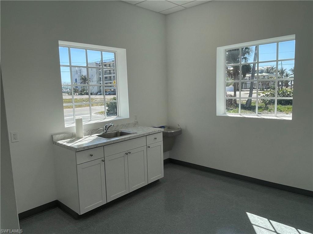 6061 Estero Blvd Property Photo 16