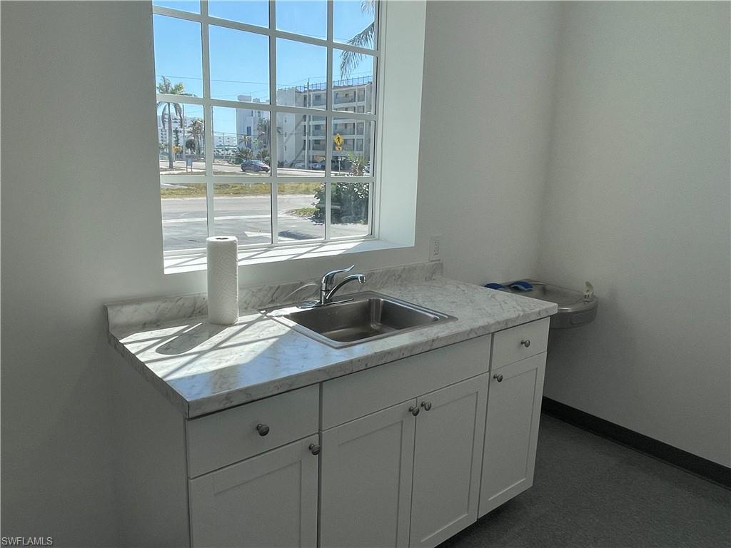 6061 Estero Blvd Property Photo 17