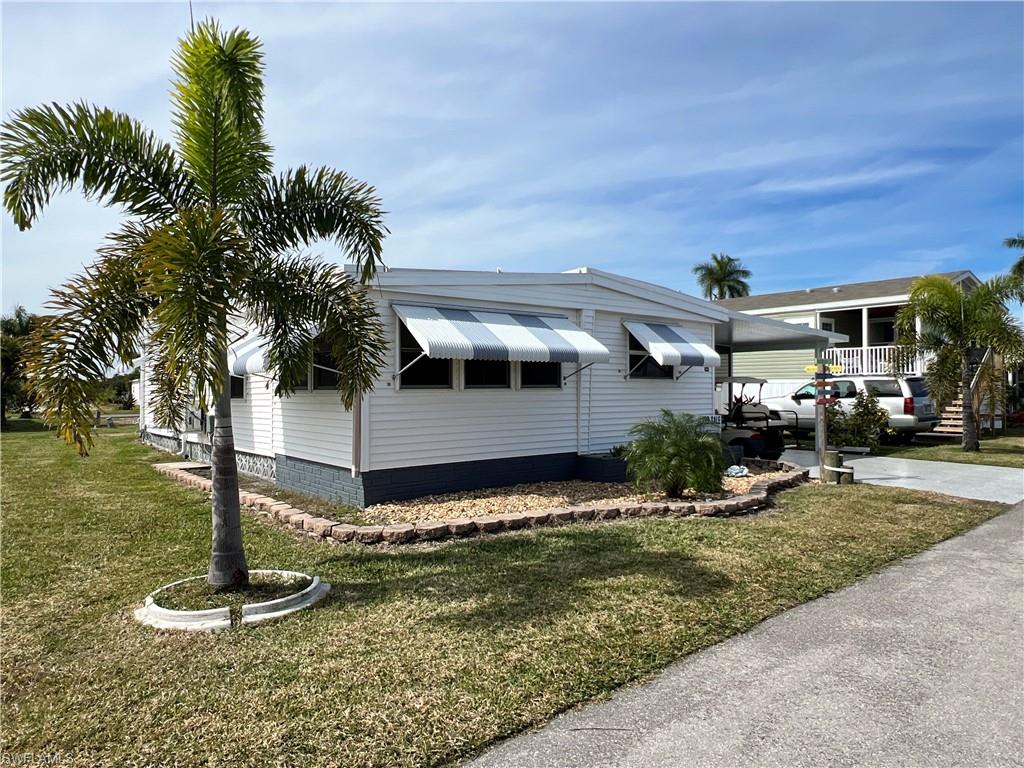290 Valencia Dr Property Photo 2