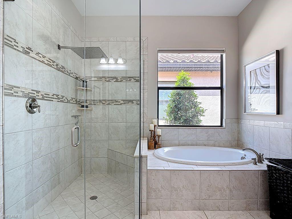 10264 Porto Romano Dr Property Photo 12