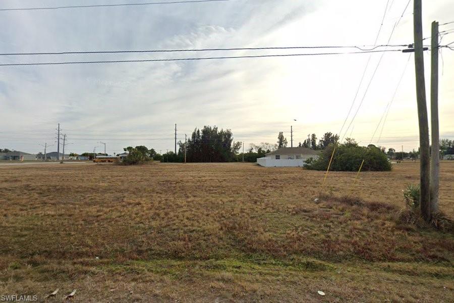9 SW 24th PL Property Photo 1