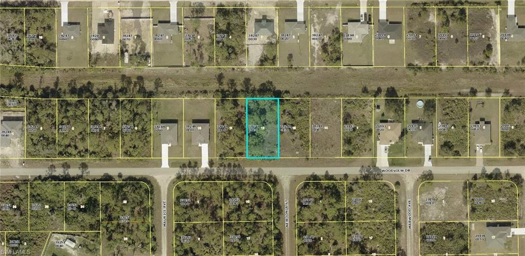 562 Woodview DR Property Photo 1