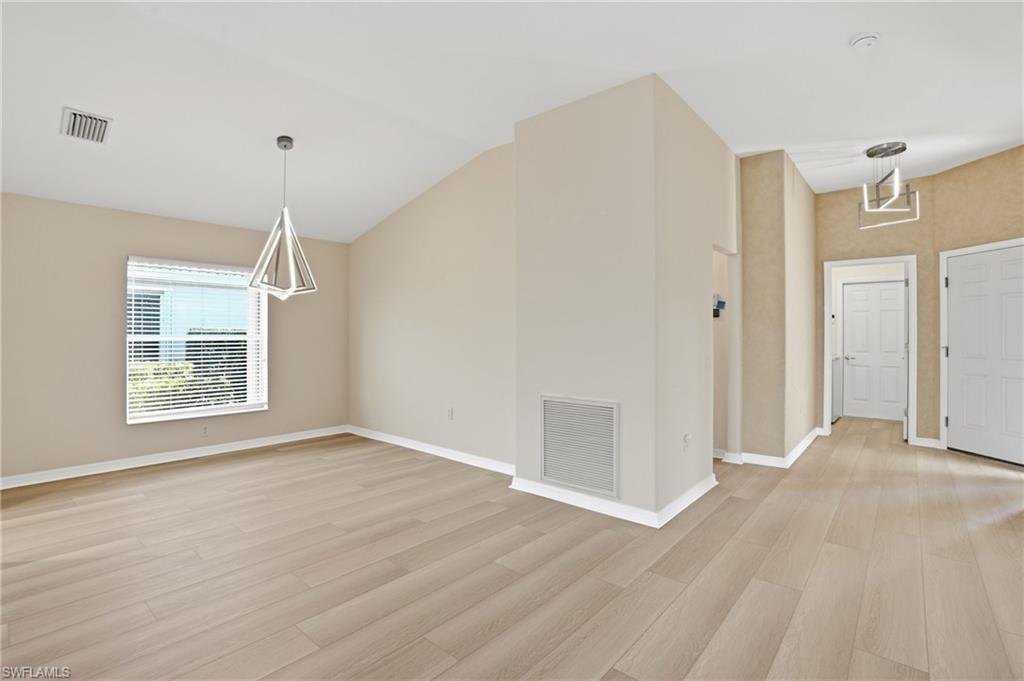 10055 Oakhurst Way Property Photo 10
