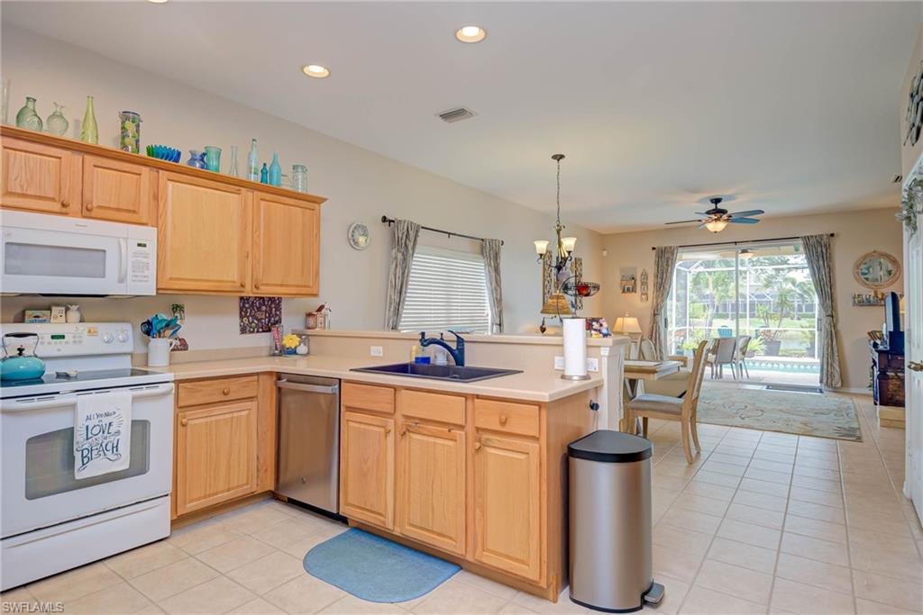 9005 Falcon Pointe Loop Property Photo 7