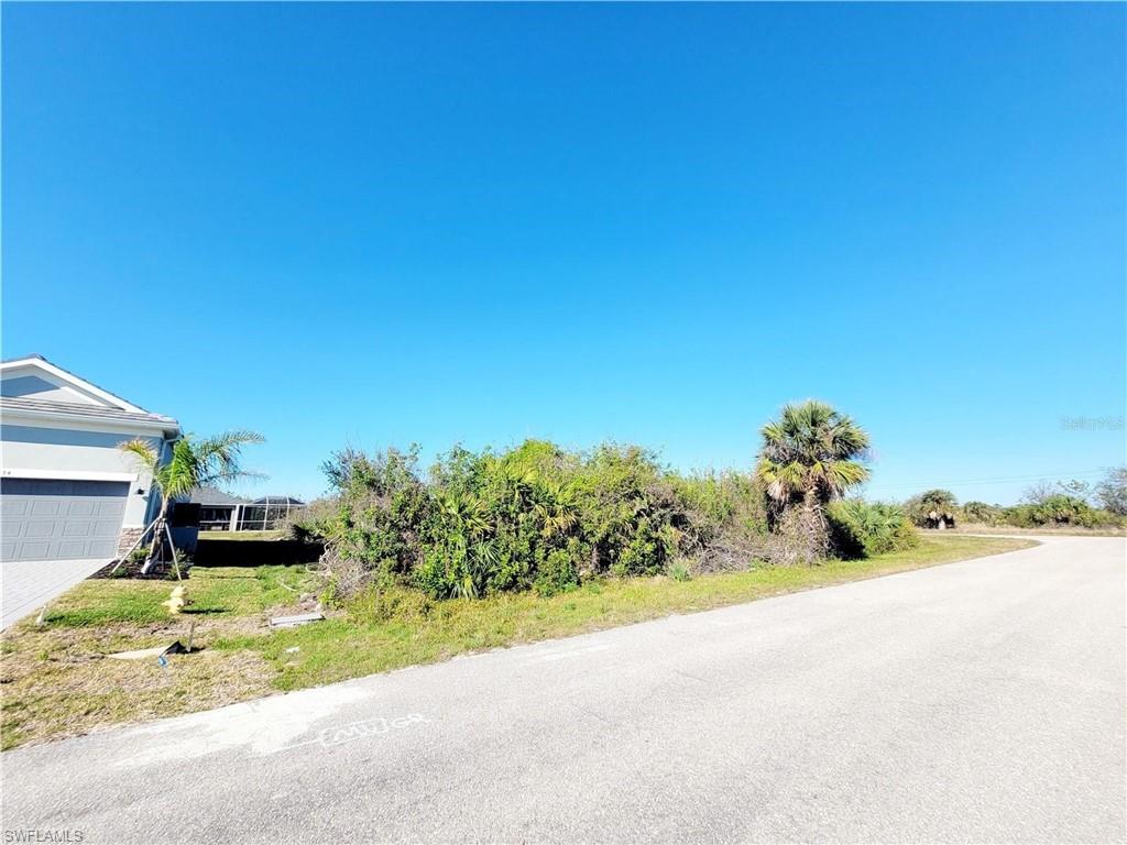 14442 Amestoy Ave Property Photo 2